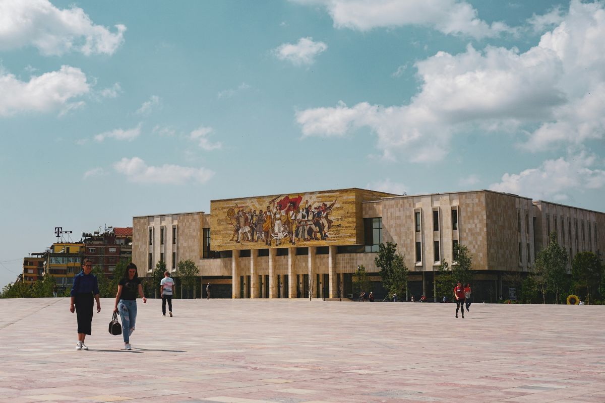 Edifício do Museu Naciona de Hostória de Tirana