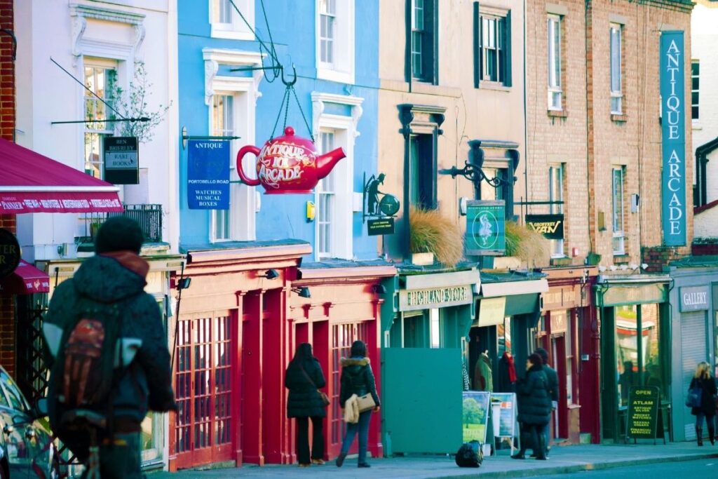 Rua de Notting Hill, em Londres