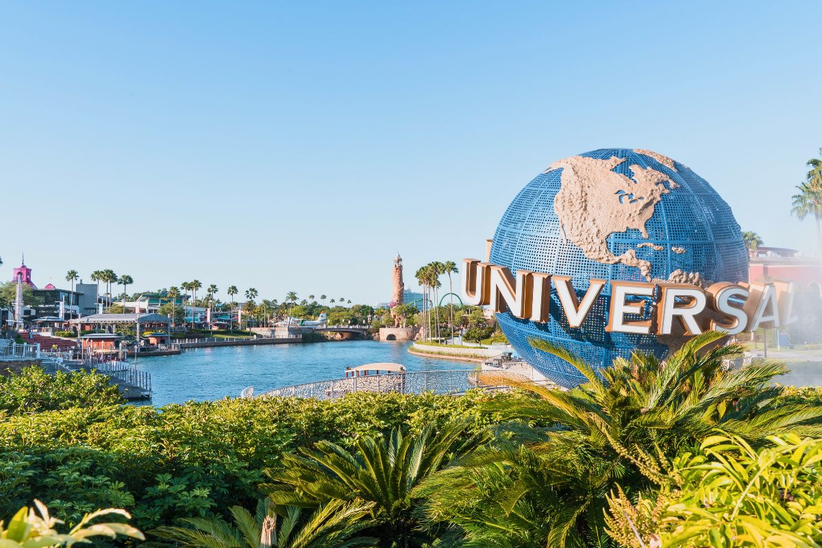 Globo terrestre símbulo da Universal Studios de Orlando