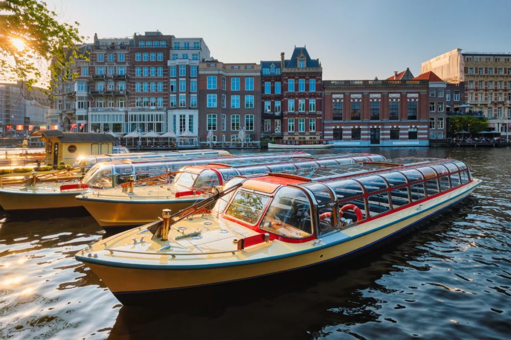 Passeio de barco em Amsterdam