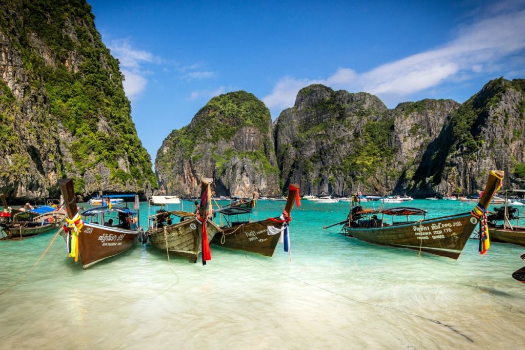 Long boats em Phi Phi Islands