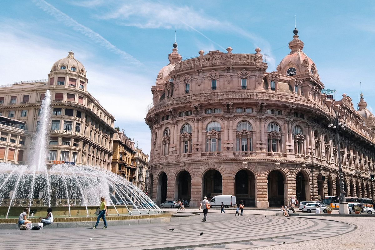 Piazza De Ferrari em Gênova