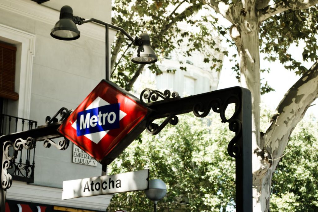 Placa do metrô de Madri