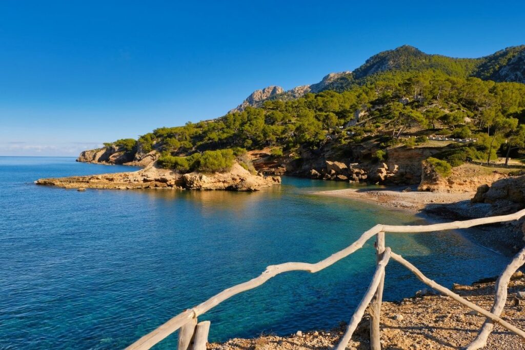 Canto retirado da Platja de s’Illot