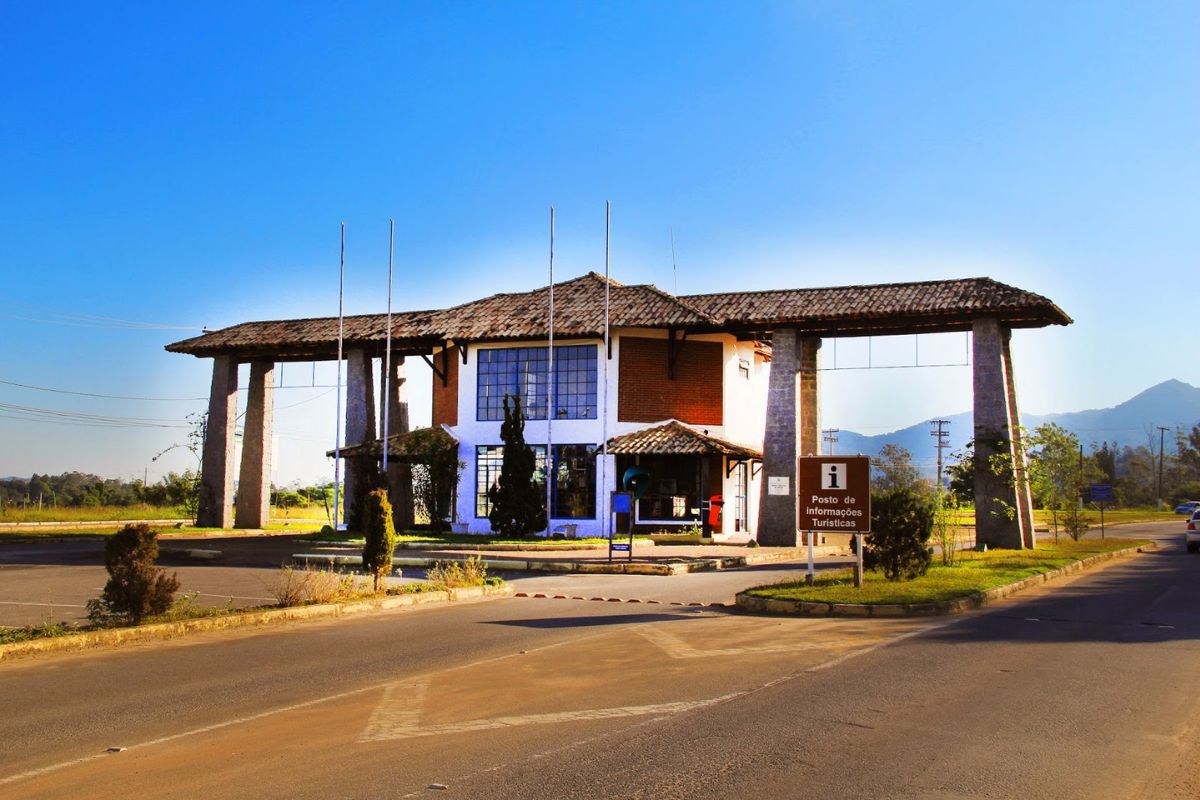 Portal de entrada de Penedo, em Itatiaia