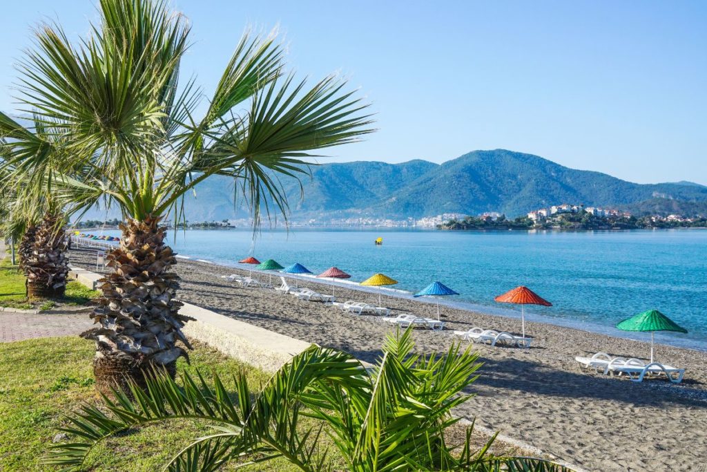 Praia de Çaliş em Fethiye, na Turquia