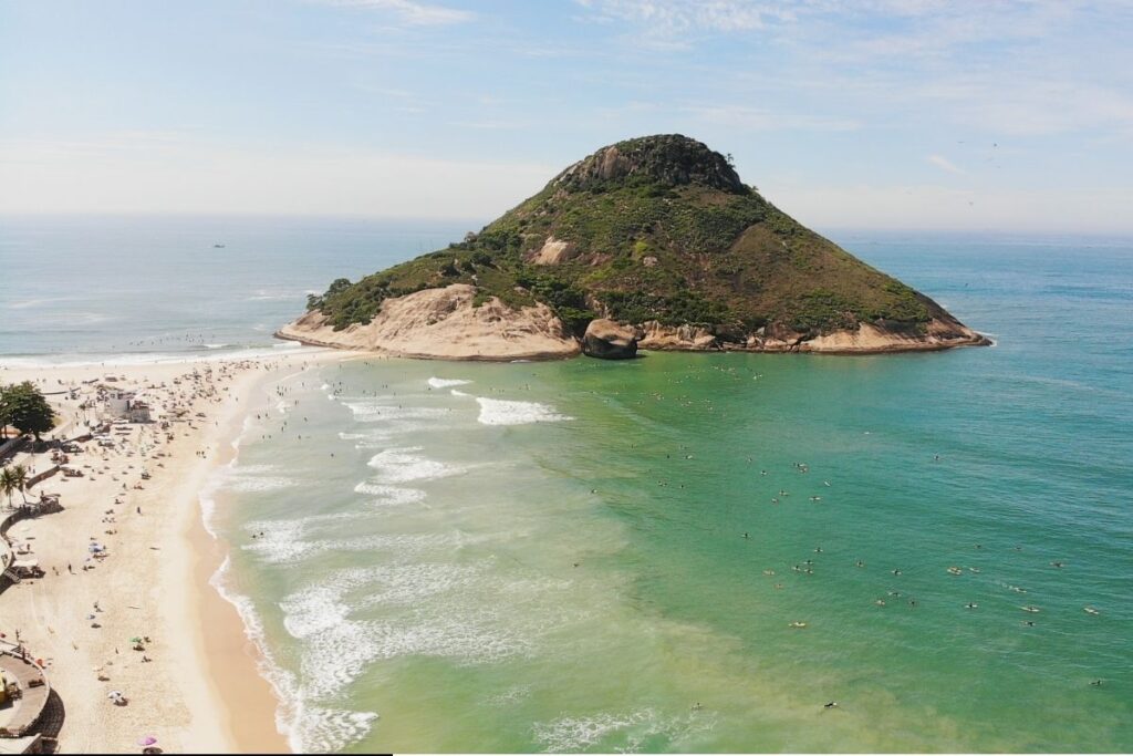 Praia da Macumba e Morro do Pontal, Rio de Janeiro