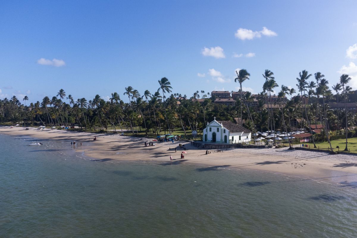 Panorama da igreja da Praia dos Carneiros, Pernambuco