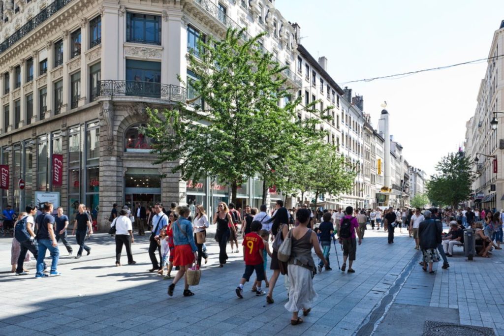 Rue de la République em Presqui'île