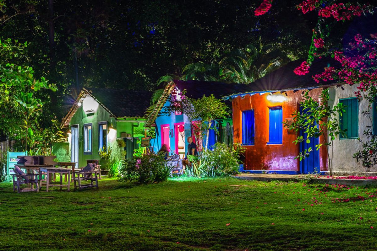 Casas coloridas do Quadrado de Trancoso