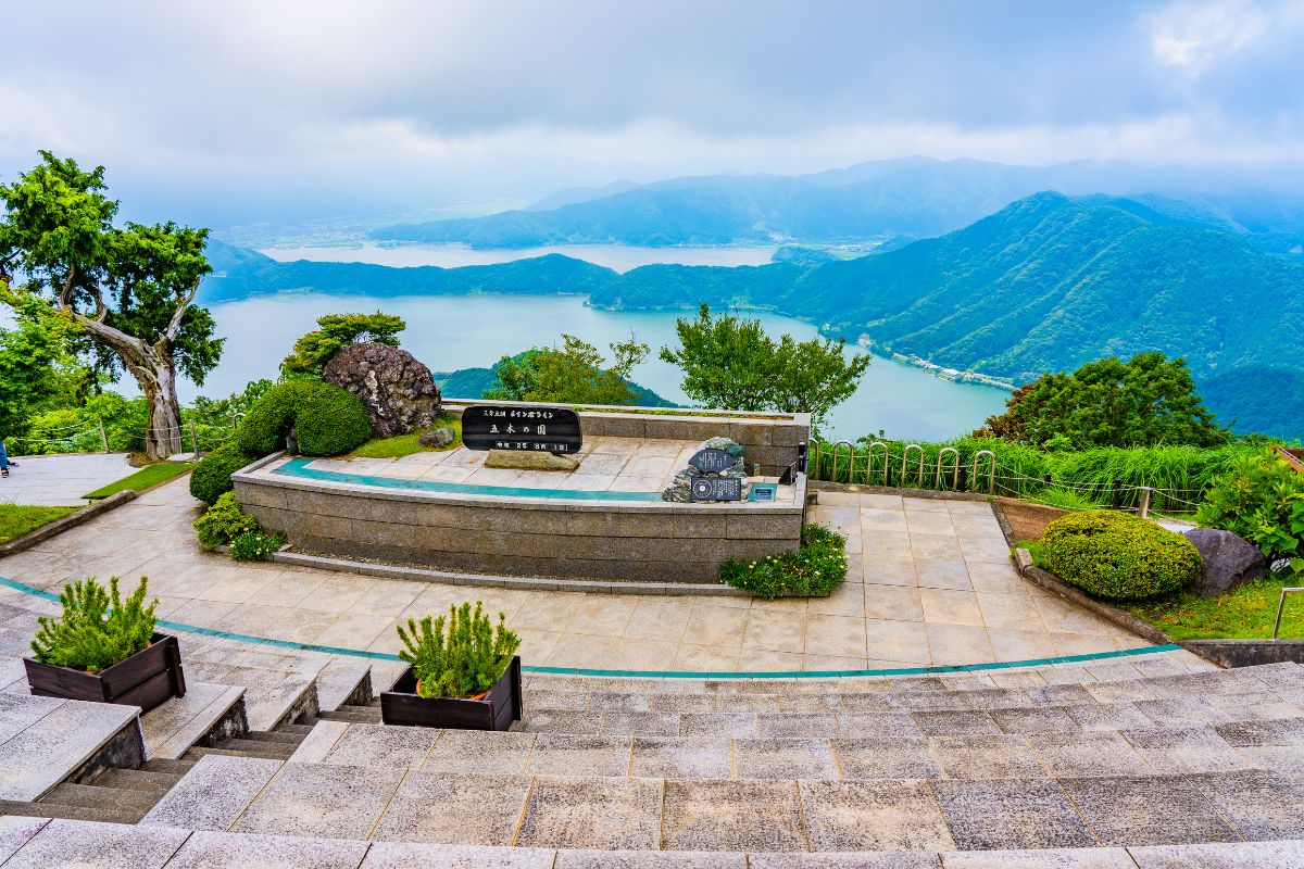 Mirante do Rainbow Line, em Wakasa, Fukui