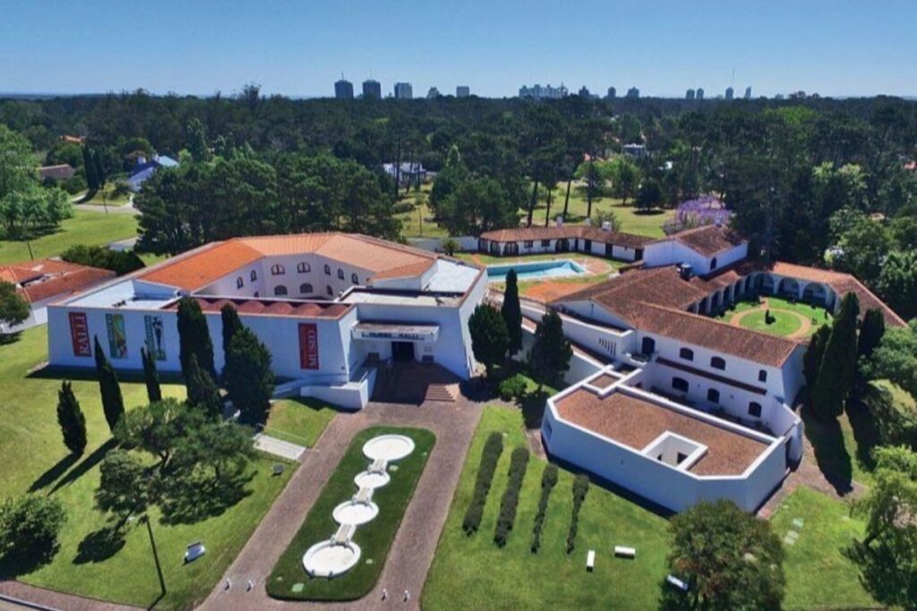Fachada do Museu Ralli