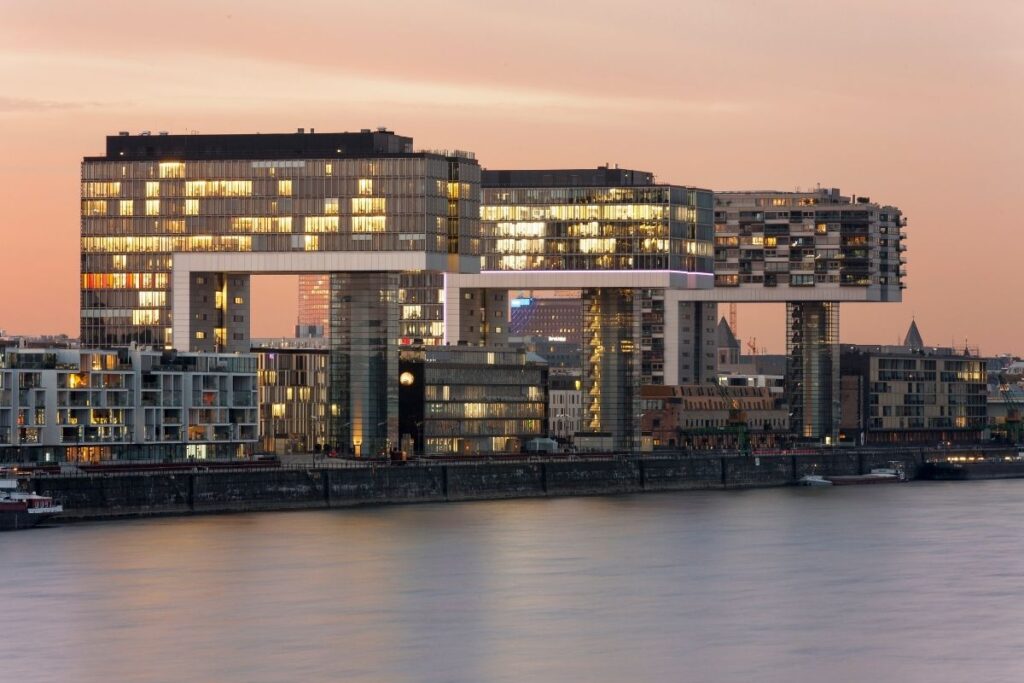 Casas guindaste, Distrito de Rheinauhafen em Colônia