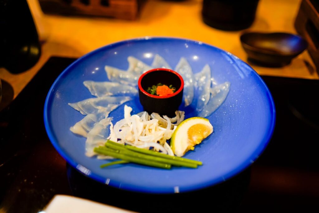 Sashimi de fugu, o termo japonês para o peixe baiacu