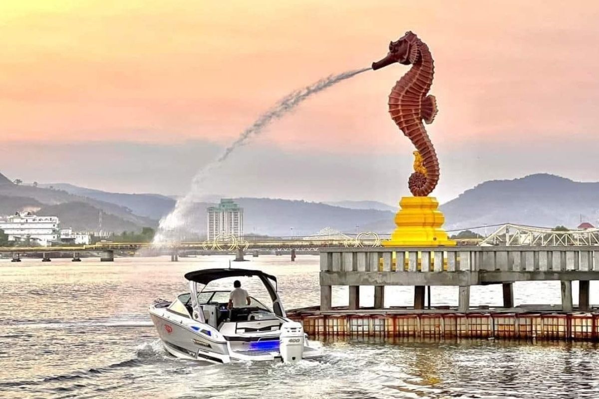 Fonte Seahorse Water em Kampot