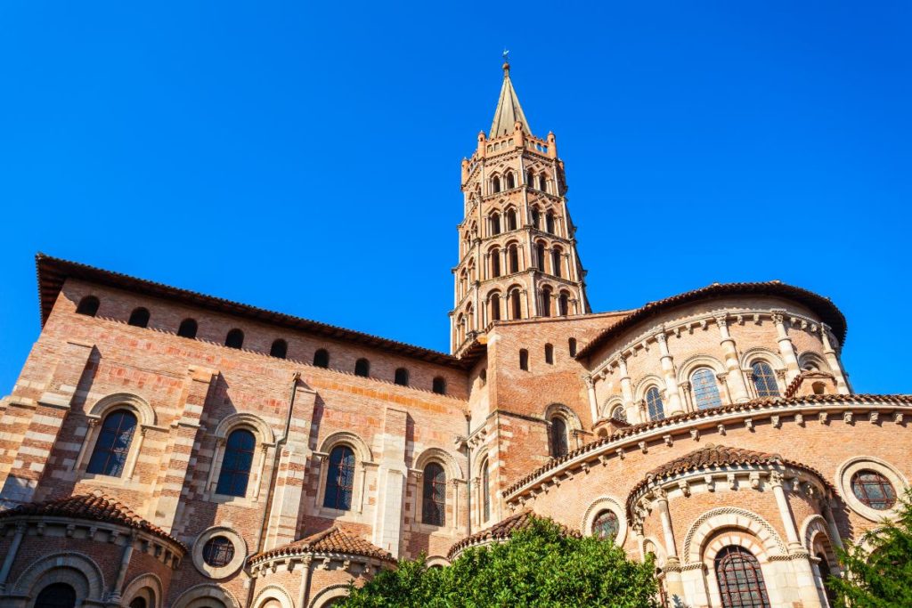 Exterior da Basílica de Saint-Sernin em Toulouse