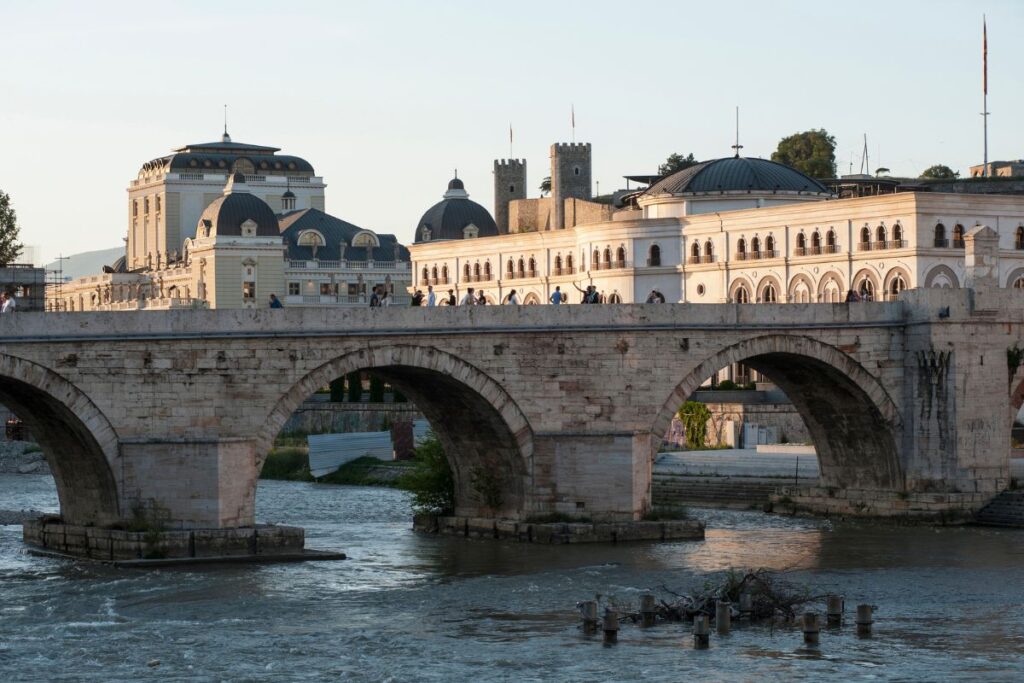 Stone Bridge, em Skopje, na Macedônia do Norte