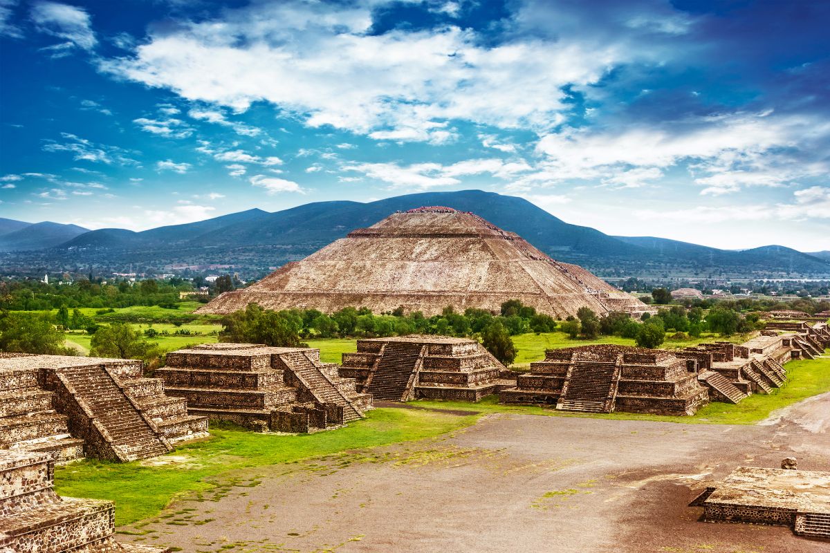Pirâmides e ruínas de Teotihuacán, no México