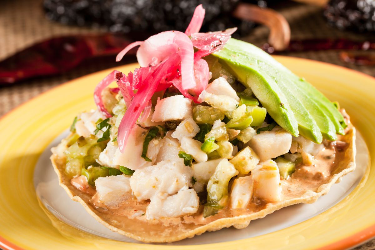 Tostada de peixe, um prato típico do México