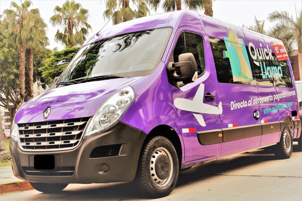 Transfer coletivo entre Aeroporto de Lima e Miraflores