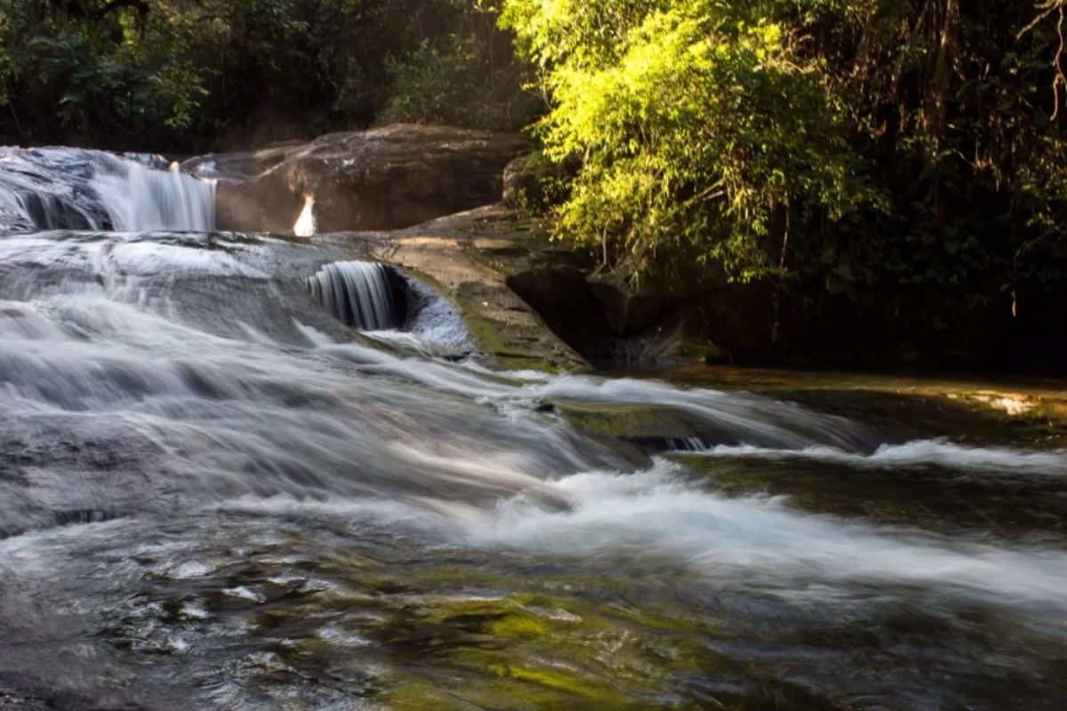 Queda d'ágia das Três Cachoeiras, em Penedo