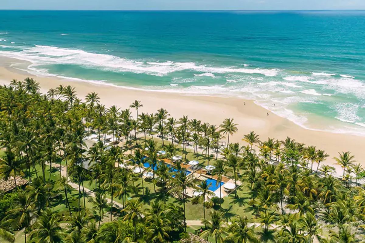 Panorama aéreo de luxuoso hotel em Itacaré, Bahia