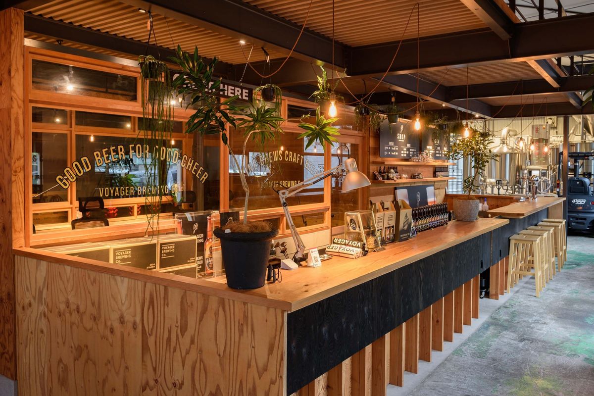Interior da Voyager Brewing na província de Wakayama