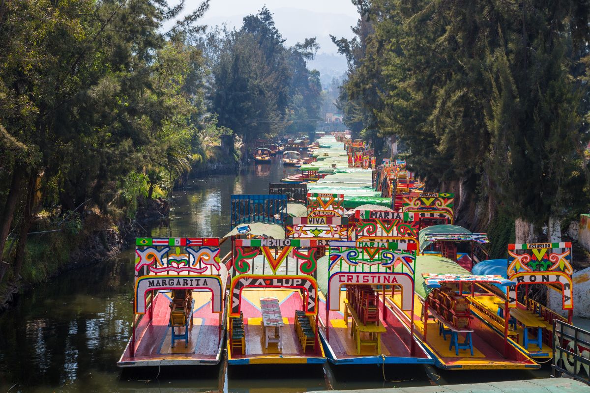 Barcos tradicionais em Xochimilco