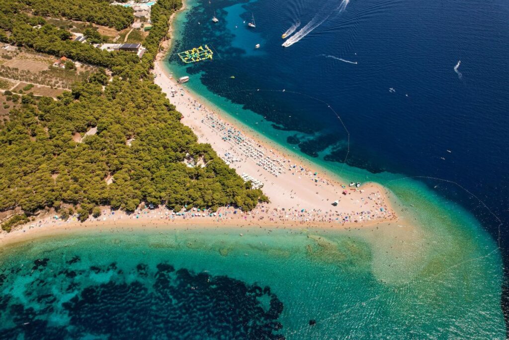 Zlatni Rat, em Brač, na Croácia